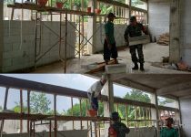 Babinsa Senting Turut Kerja Bhakti Pembangunan Ponpes Miftahul Huda