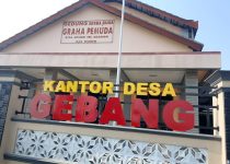 Kisruh BUMDes Gebang: Pagu Rp276 Juta Diduga Mengendap, Aktivis di Potret Saat Minta Klarifikasi